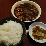 Rika Ma Bo Doufu Ten - 大人しめの麻婆豆腐セット（ご飯は小サイズ）