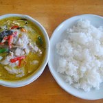 バンセンストア - ゲーンキオワーンガイ（鶏肉入りグリーンカレー）…800円