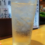 割烹くずし 徳多和良 - チューハイ（金宮＋ソーダ）　315円