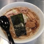 濃厚らーめん200g 太麺 750円