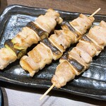 三酉屋 - ねぎま198円/本