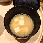 温石 - 豆腐の味噌汁
