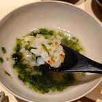 温石 - 浜名湖の青海苔が入った蛤のお出汁にせんべいご飯