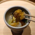 温石 - 下に芽キャベツ、上にプチヴェールの素揚げ