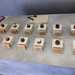 Canneletier COLORIS - 【2023.3.20(月)】店内に陳列されているカヌレ