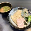 麺処まるは RISE - 料理写真:鯛とハマグリのつけそば。毎回、貝といろいろな食材の組み合わせが面白い裏限定は、Instagram、Twitterにて情報発信中！