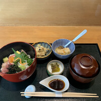 お料理 とみやま - 海鮮丼御膳