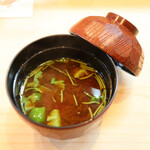 松寿司 - 赤出汁