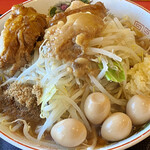 200067838 - 小ラーメン@940円+味付ウズラ4個@100円+魚粉@50円+無料トッピング(アブラ、ニンニク)