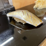 鮨屋 とんぼ - こはだ