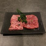 完全個室焼肉ITADAKI - 塩2種盛り合わせ(イチボ、トウガラシ)