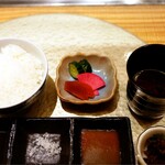 Teppanyaki Shiro Ya Ginza Tei - ご飯・香の物・赤出汁