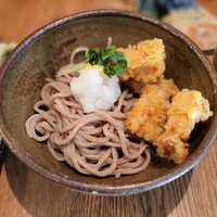 自家製粉石臼挽きうどん 青空blue 本店 - 大山若どり天ぶっかけうどん(自家製粉粗挽きうどん)