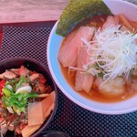 道の駅 サシバの里 いちかい - 醤油ラーメン ＋ チャーシュー丼