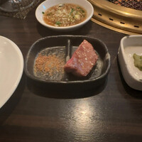 SATOブリアン 本店 - 牛タン。秘伝のスパイスで。