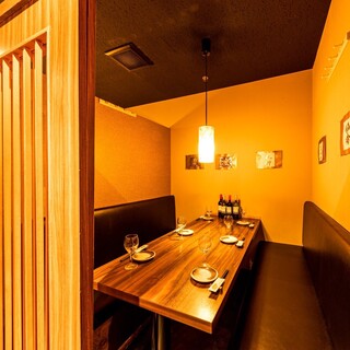 3 minutes walk from Hibiya Station. Our restaurant is Izakaya (Japanese-style bar) with completely private rooms that is conveniently located and easily accessible.