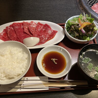 焼肉 しんうち 神楽坂 - 