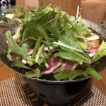 連根屋 - 鴨と根菜のセリ鍋