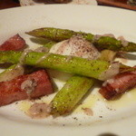 イタリアンバル UOKIN - グリーンアスパラガスとベーコンのソテー