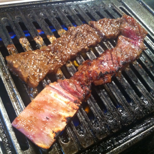 これぞ本場韓国の骨付きカルビ By Tetsuji0811 韓国式焼肉こひゃん 釧路 焼肉 食べログ