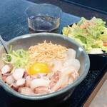 わいず - 料理写真:ランチ特選セット（メイン＆サラダ）