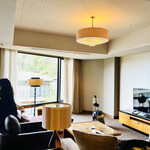 エクシブ湯河原離宮 - ひ、ひろ〜い　和室・ベッドルームがリビングで分断されているから、寝てる人を気にせず騒げます♪