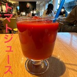 Blue Tree Cafe - 酸味強め＆ドロドロ感が美味しいトマトジュース