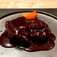 銀座 大石 - 和牛の頰肉とテールの赤ワイン煮