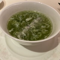 鴻臚 - 蓬入りフカヒレスープ