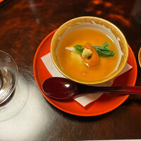 赤坂 菊乃井 - 猪口(赤飯蒸し龞甲餡)