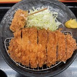 とんかつ 栄ちゃん - 大正解。右だよ