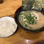 Mushaga Yoka - 九州豚骨ラーメン ライス