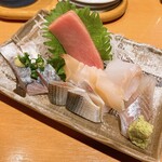 Sushi Umikara - どれも美味。サバは売り切れ。