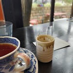 カフェドムッシュ - 可愛いサイズのこぶ茶付き