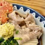 き田たけうどん - 豚肉と紅生姜天