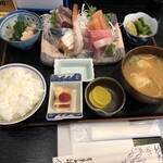 Ajinomise Iwashi - 刺身定食