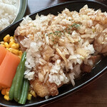 ウエストウッド - ランチ チキンのカット焼き オニオンソース　１０９０円　(2023/03)