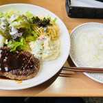 鹿児島県庁 喫茶室 - デミグラスハンバーグランチ