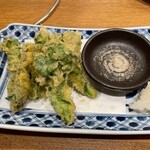 酒と魚とオトコマエ食堂 - 菜の花天ぷら