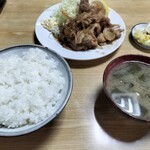 笠間食堂 - ぶた生姜焼き定食