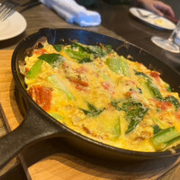 grigio la tavola - 