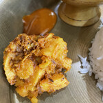 炭火居酒屋KOILA - チャトニ、ジャガイモとタケノコのタルカリ