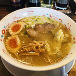 Ogawaken - たまごラーメン、ワンタントッピング