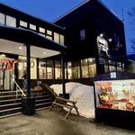 ふじ鮨 - 夜の外観