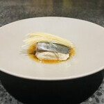 イチリン ハナレ - ◆鰆（五島列島）と白葱のナンプラー醤油炒め