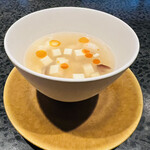 イチリン ハナレ - ◆蛤の酸辣湯の上湯スープ　
      ◎海老、イカ、木耳、豆腐、筍