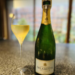 イチリン ハナレ - ☆シャンパンで乾杯！
      ◎ドゥラモット ブリュット（仏・シャンパーニュ）