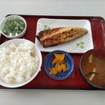 ヒモノ食堂 - 昆布サバ定食(ご飯中)