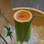 宇豆基野 - まずは豆乳とトマトのジュース。トマトの酸味がいい感じです。