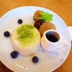 愉多工房さんのそばプリンアラモード（１３年７月）